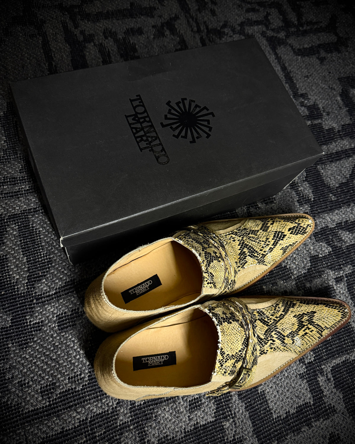 TORNADO MART Hair-on Leather Shoes